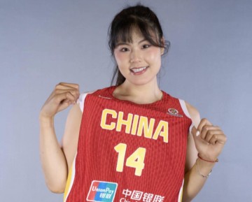 星空体育app下载-移动长城，李月汝三分10中6砍下21分11板&amp;amp;韩旭14分4板