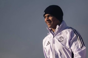 星空体育网址-迭戈-莱昂：我还有很多不足之处，卡里克让我提高战术意识